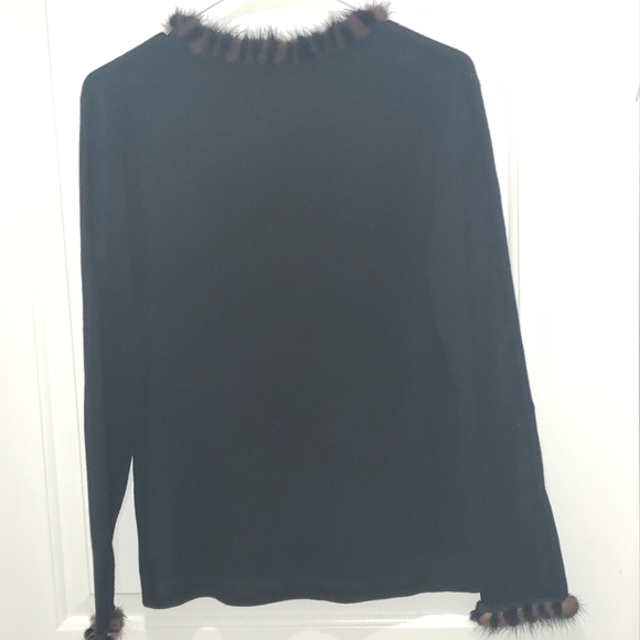 faux fur lined long sleeve top - Picture 4 of 6